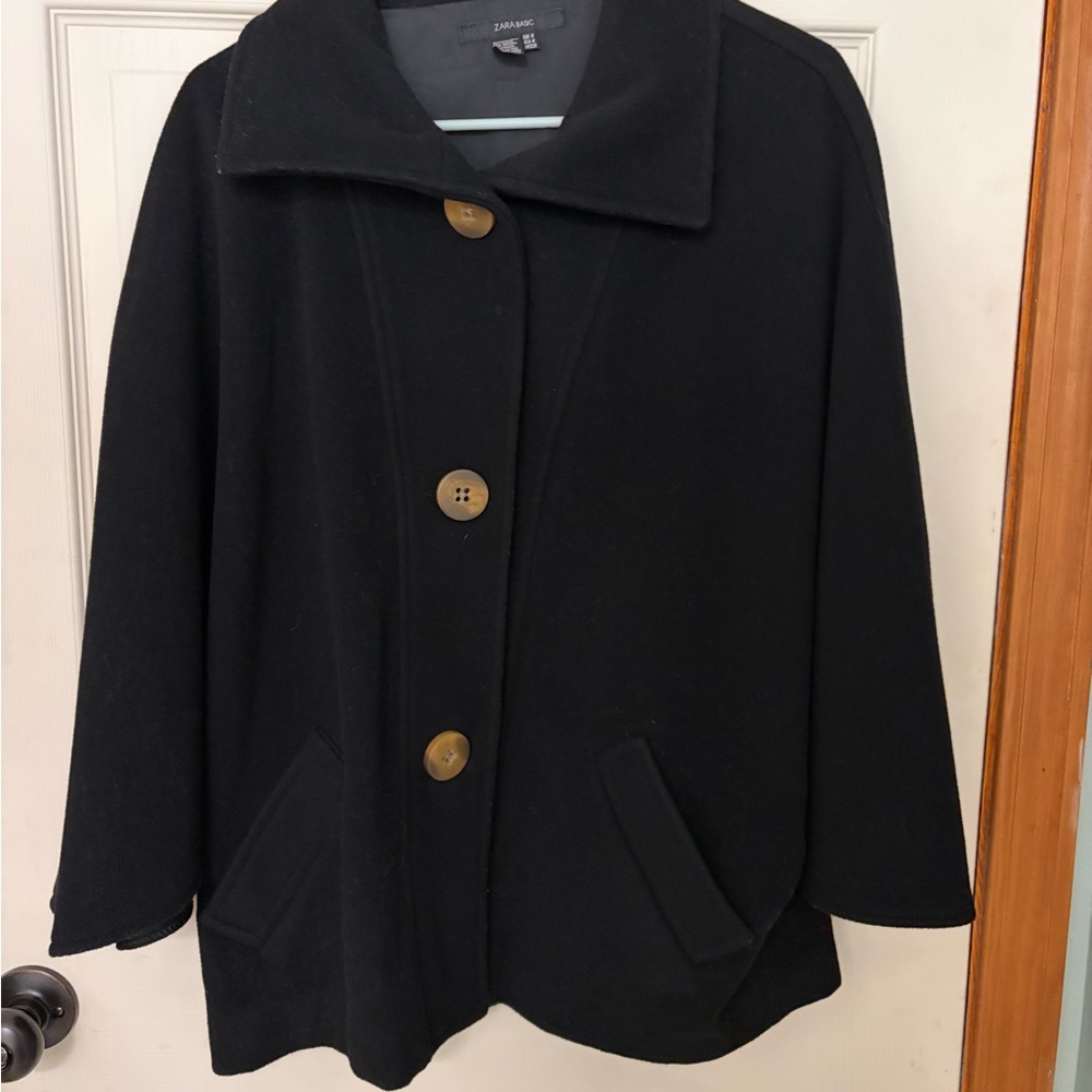 Zara Women's Elegant poncho style coat  with Tan Buttons